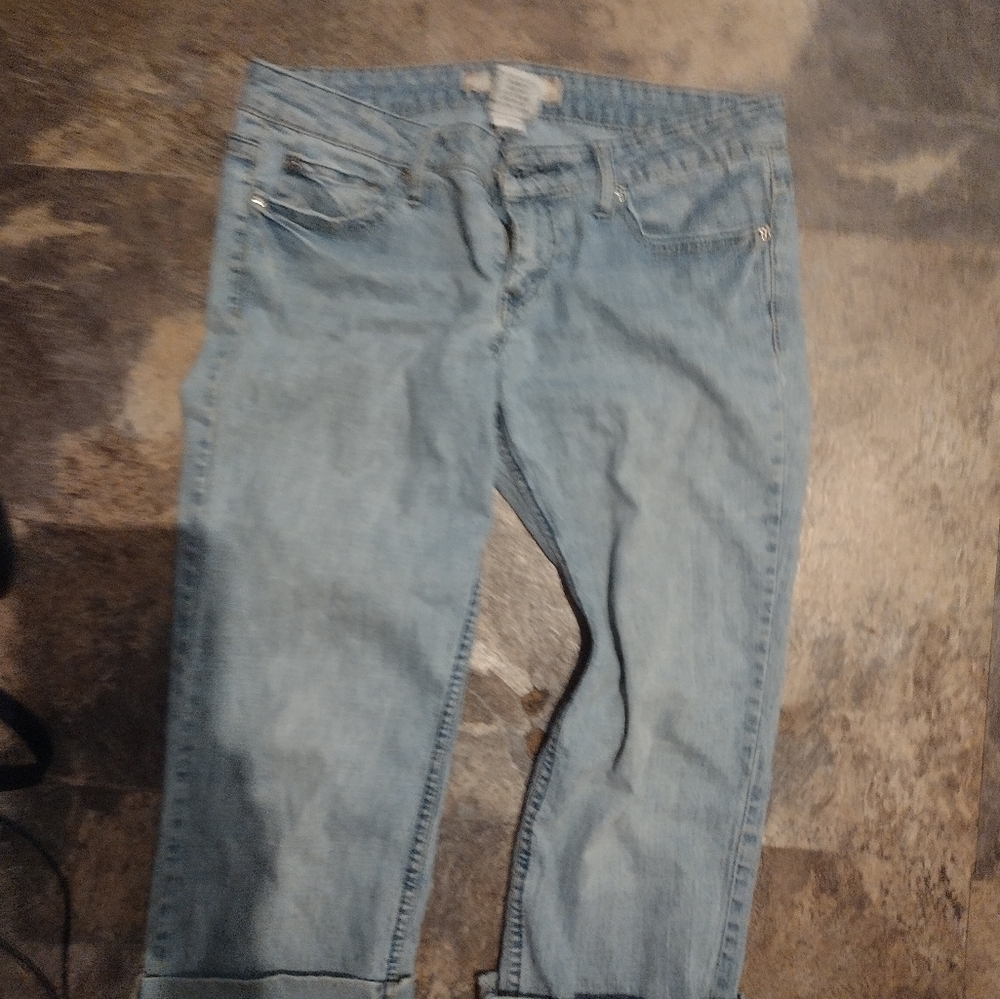 Capri Pants - Picture 4 of 7